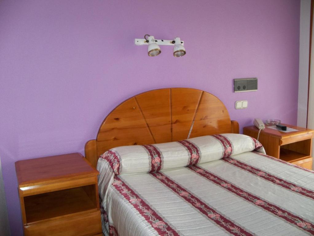 Hostal Virgen Del Villar Laguna de Duero Pokoj fotografie