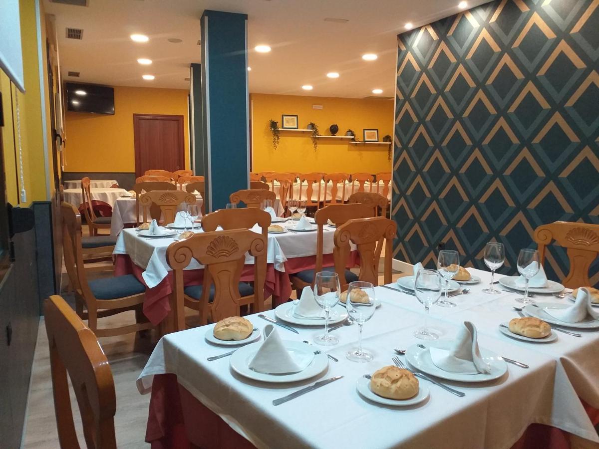 Hostal Virgen Del Villar Laguna de Duero Exteriér fotografie